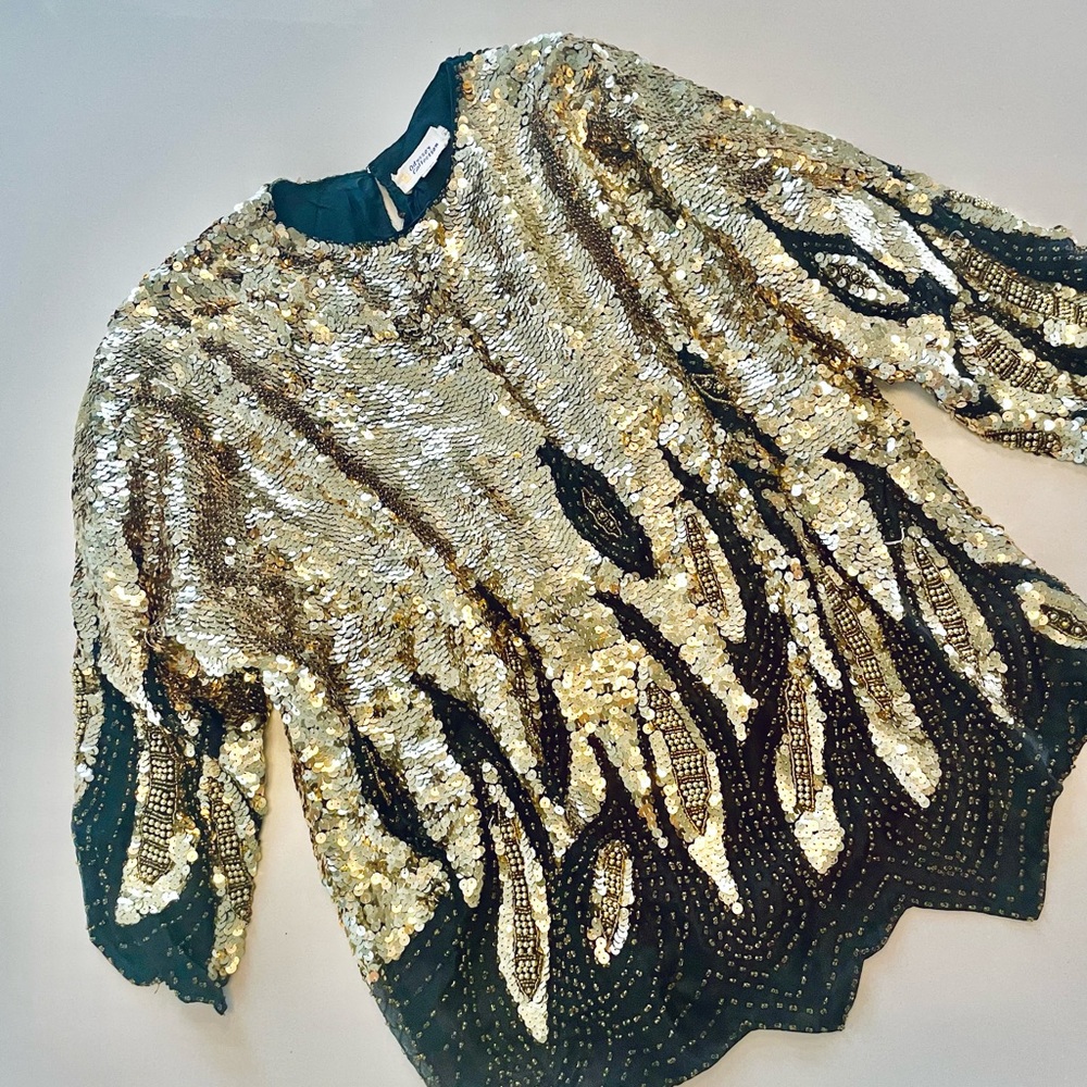 Vintage piece stunning colors